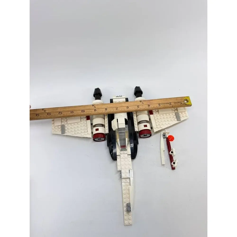 LEGO Star Wars Jedi Starfighter Incomplete Spaceship Build Lot Used